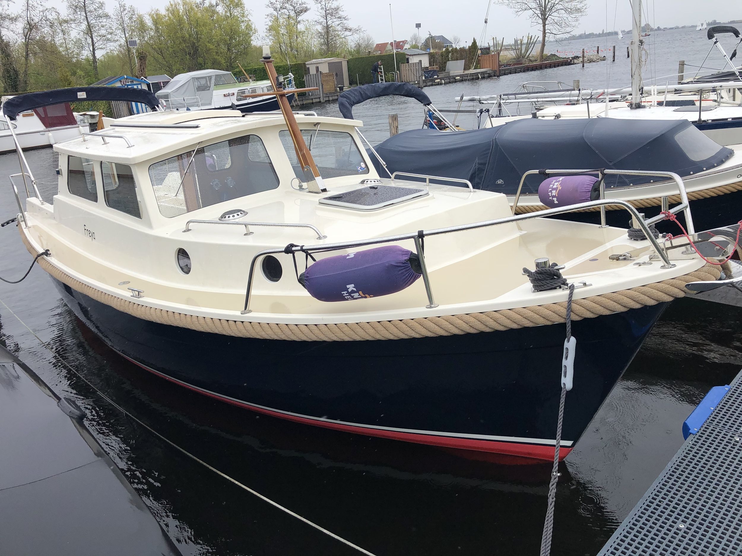 Wodan 25 Cabin motorboot | White Whale Yachtbrokers